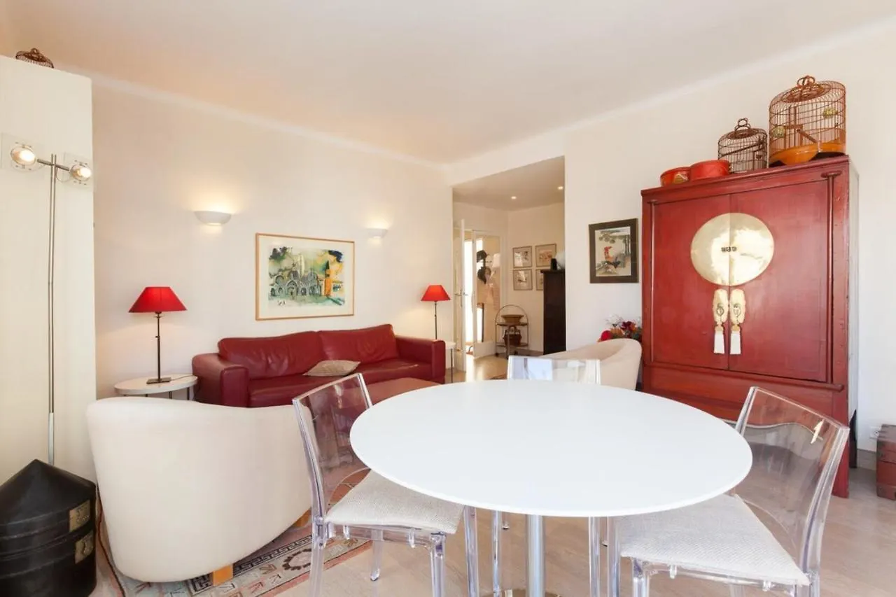 2-Br Apartment In City Center Κάννες