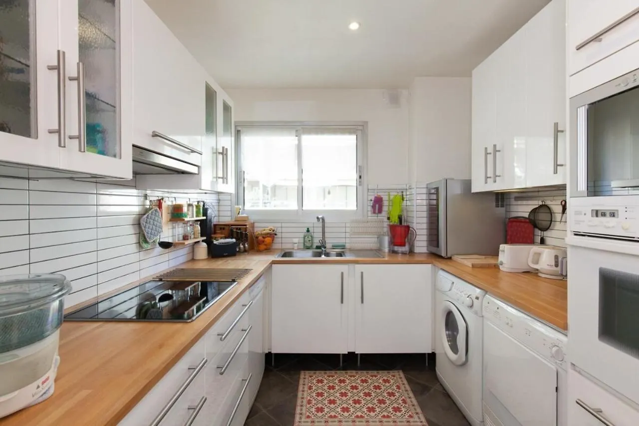 2-Br Apartment In City Center Κάννες